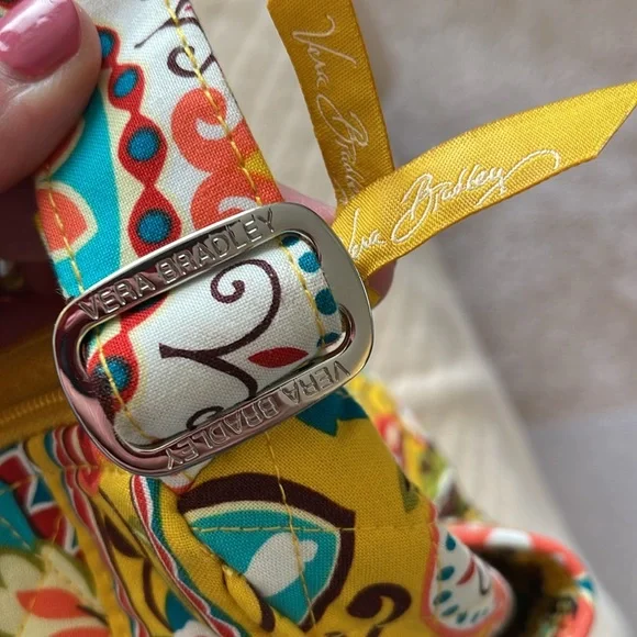 Vera Bradley Quilted Cotton On The Go Provençal Purse - Picture 7 of 7